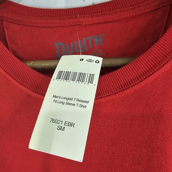 Duluth T Shirt Men Small Red Long Sleeve Heavyweight Cotton Longtail Crew - Picture 8 of 11